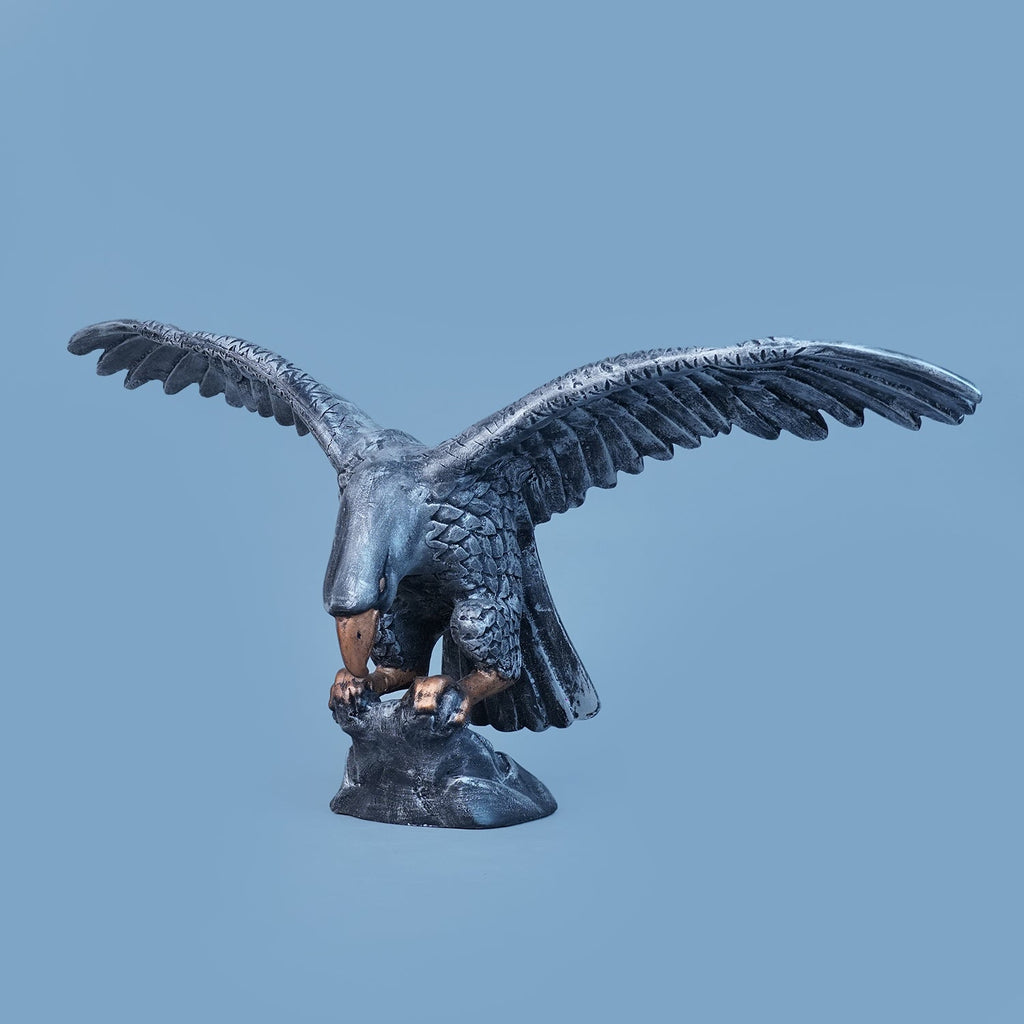 Royal Eagle - Antique Silver Collection